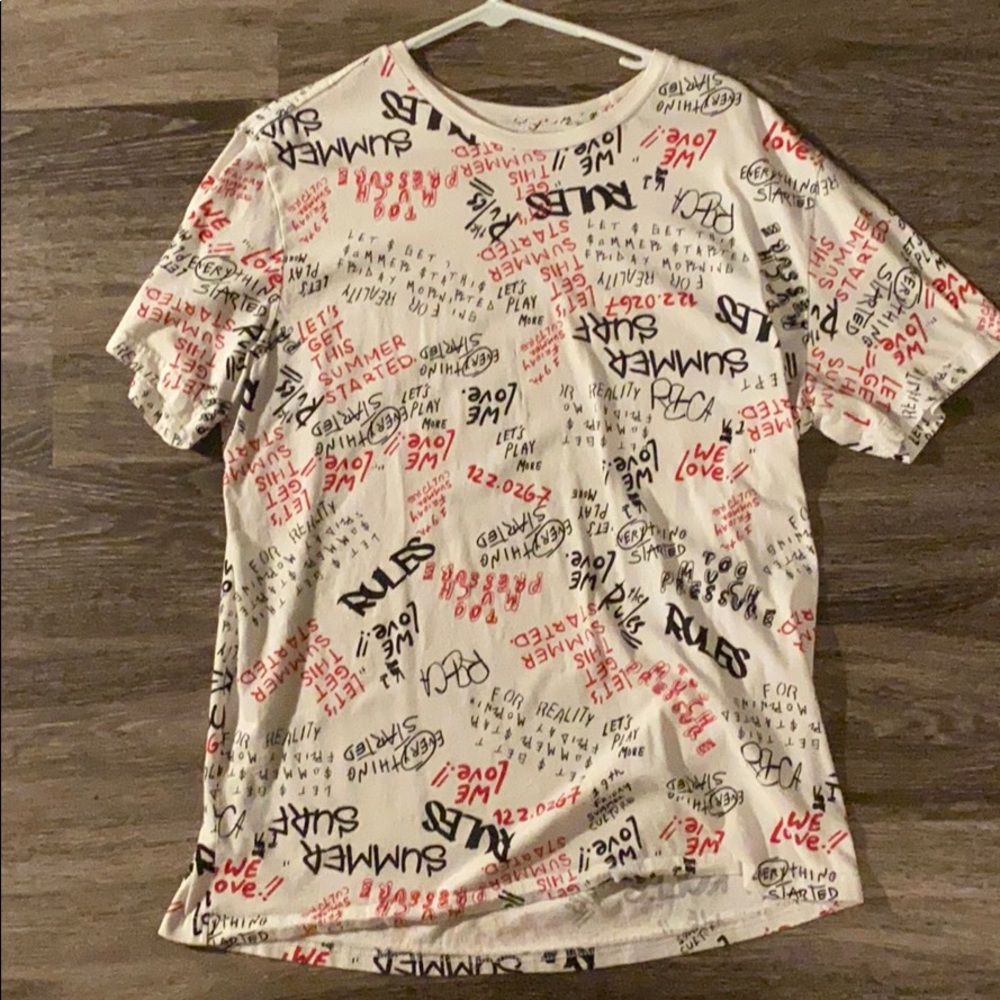 Forever 21 T-Shirt